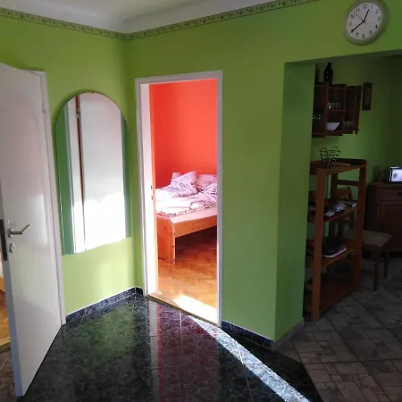 شقة Arinza Vendeghaz *