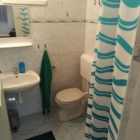 Arinza Vendeghaz شقة