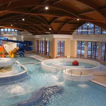 Arinza Vendeghaz شقة