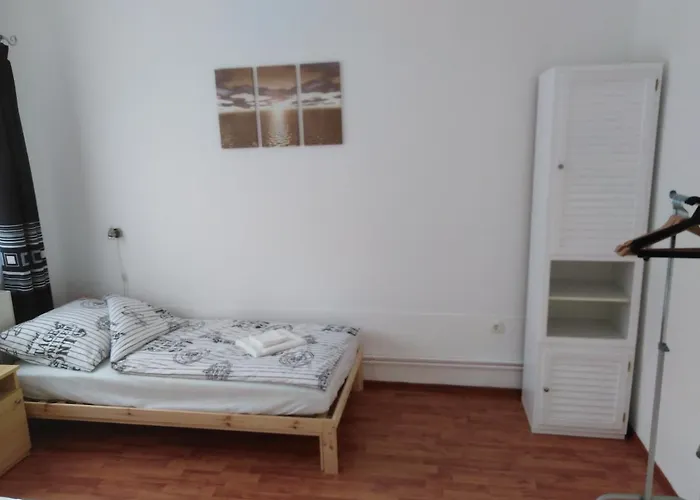 Arinza Vendeghaz דירה