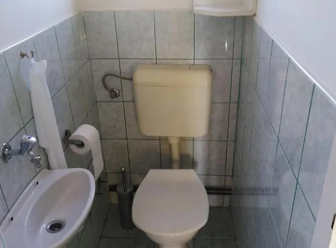 Arinza Vendeghaz Appartement *