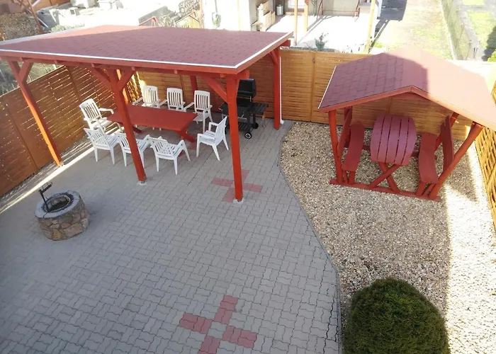 Arinza Vendeghaz דירה