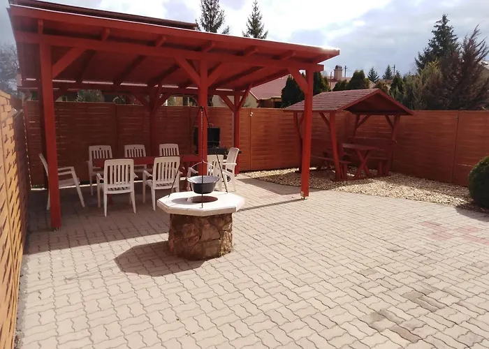 Arinza Vendeghaz דירה