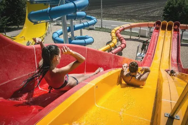 דירה Arinza Vendeghaz *